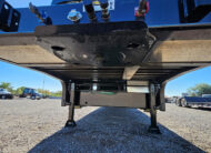 2026 landoll l950E 51-15 traveling tail trailer - 10 - king pin, landing legs