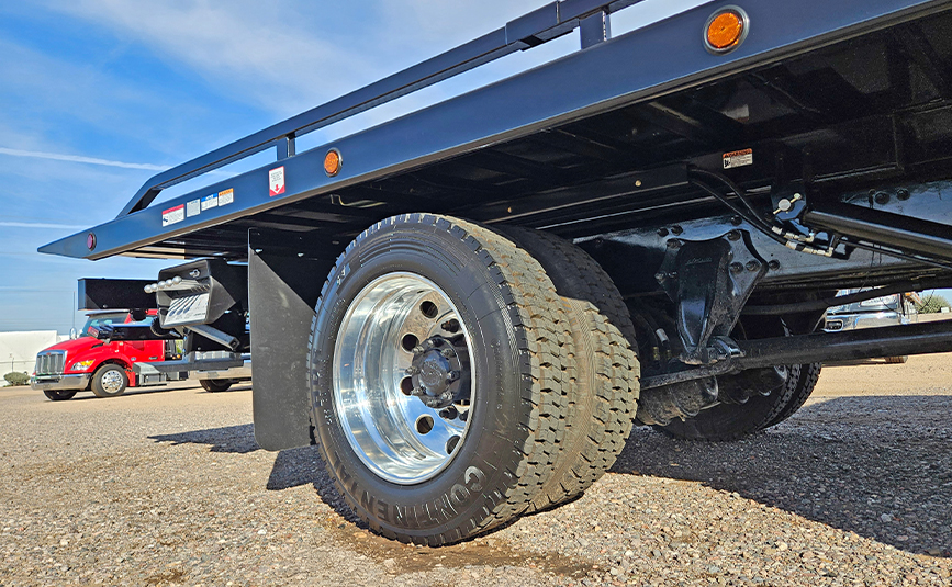 2025 freightliner m2 - jerr-dan rollback tow truck - 16 - passenger side wheels and tires