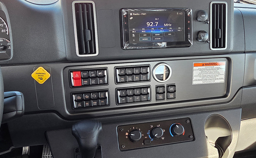 2025 freightliner m2 - jerr-dan rollback tow truck - 23 - dashboard, radio, controls
