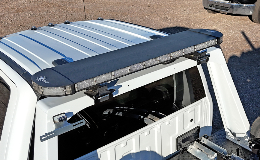 2026 ford F450 Jerr-Dan repo tow truck - 11 - flip down lightbar