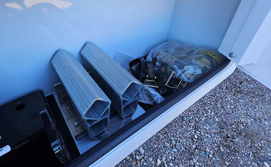 2026 ford F450 Jerr-Dan repo tow truck - 17 - toolbox open