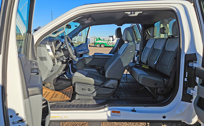 2026 ford F450 Jerr-Dan repo tow truck - 22 - doors open, cab interior