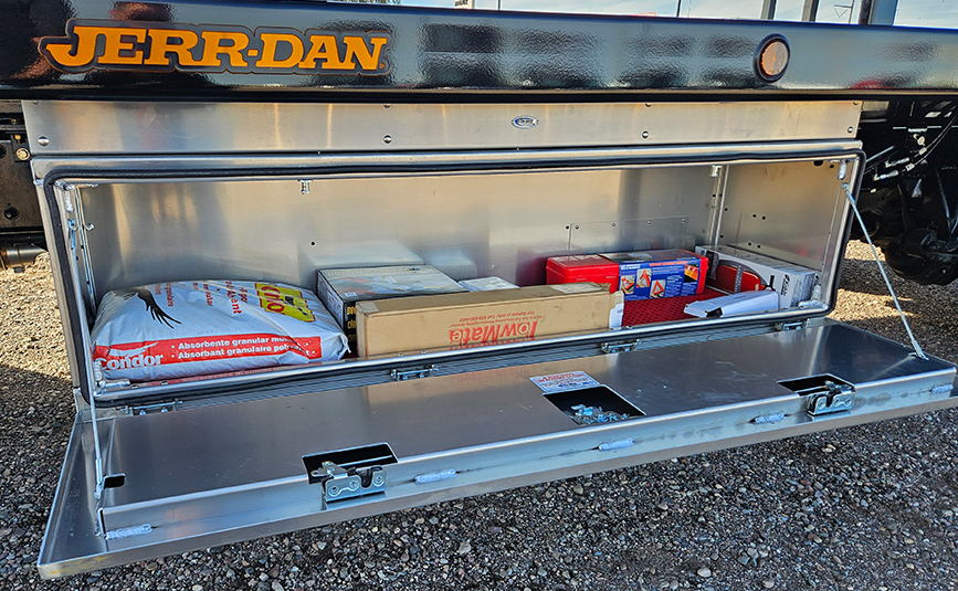 2026 freightliner jerr-dan rollback - 17 - driver side toolbox