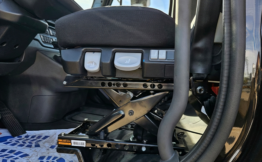 2026 freightliner jerr-dan rollback - 25 - driver seat