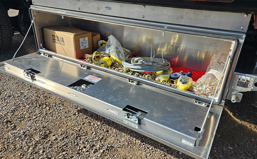 2026 freightliner m2 jerr-dan rollback tow truck - 13 - open toolbox inside