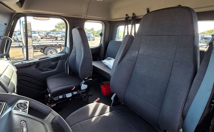 2026 freightliner m2 jerr-dan rollback tow truck - 19 - seats, back seat