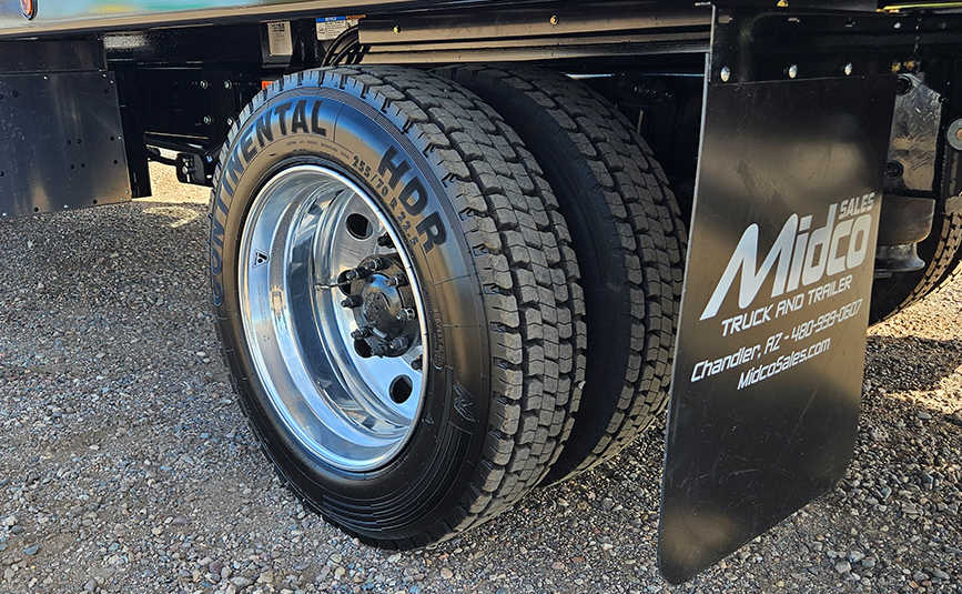 22026 freightliner m2 106 plus jerr-dan rollback tow truck - 15 - rear tires, wheels, mud flaps