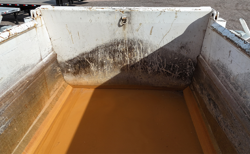 2022 peterbilt 567 simple 18 dump truck - 25 - inside dump body rear