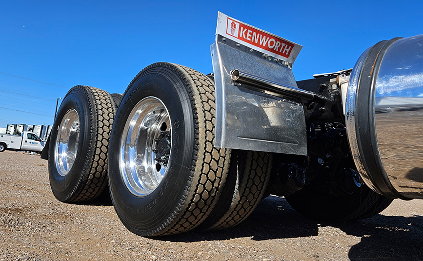 2003 kenworth t800 used truck for sale - 06-1 - rear tires