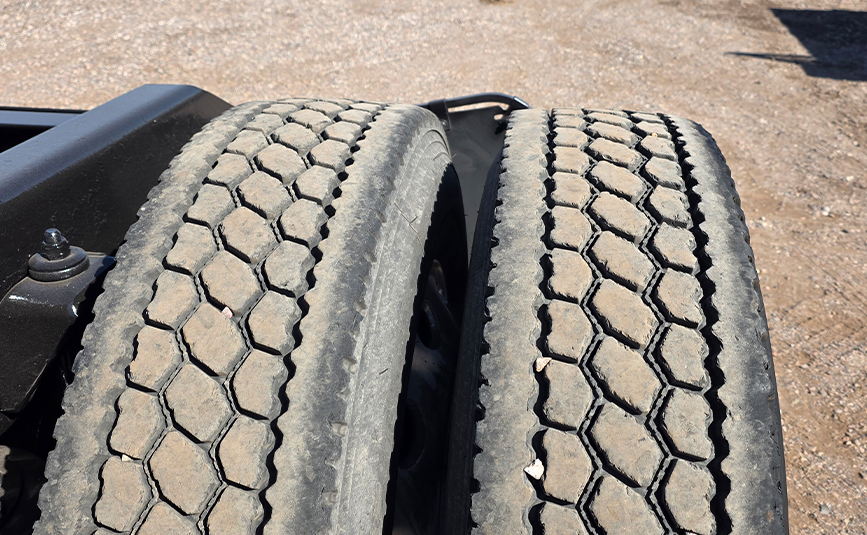 2003 kenworth t800 used truck for sale - 07-1 - rear tires
