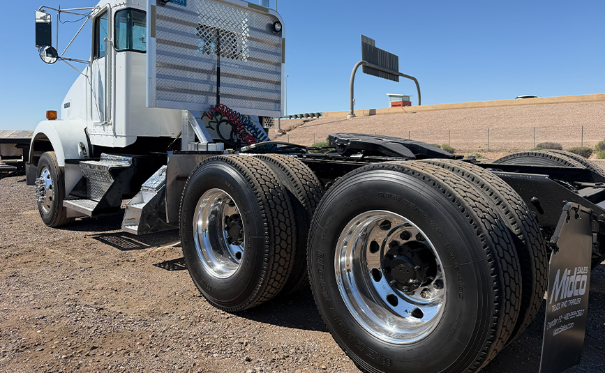 2003 kenworth t800 used truck for sale - 07 - rear tires