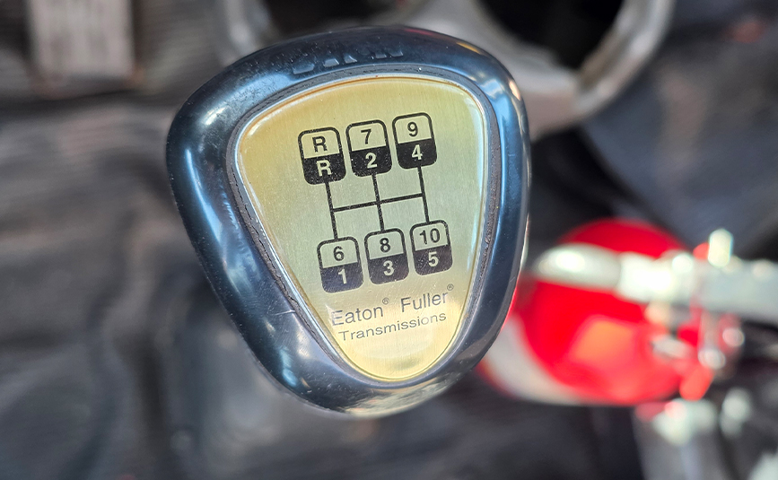 2003 kenworth t800 used truck for sale - 19 - gear shift