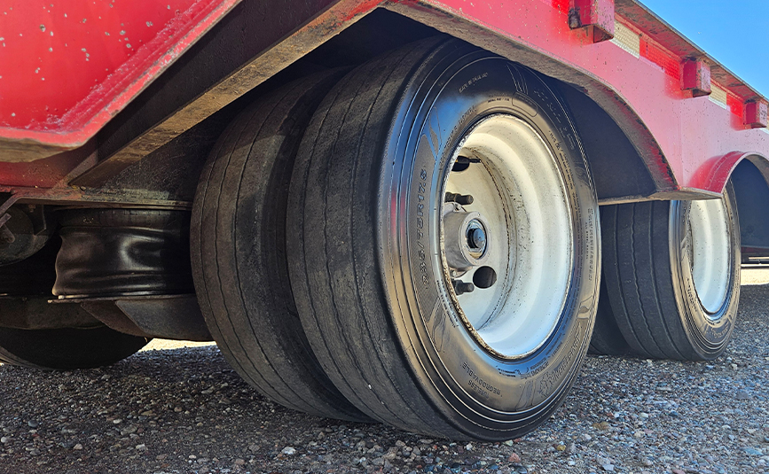 2004 Trail-Eze TE70HT Hydraulic Tail