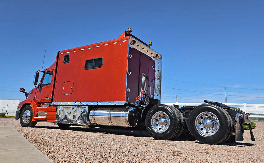 2015 used volvo vnl sleeper cab truck - 02 - driver side view, wheels, tires, back of cab