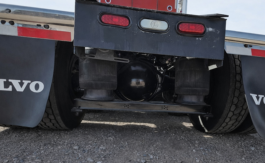 2015 used volvo vnl sleeper cab truck - 20 - air ride suspension air bag