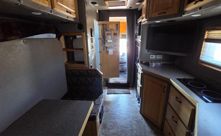 2015 used volvo vnl sleeper cab truck - 28-1 - back door