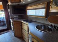 2015 used volvo vnl sleeper cab truck - 29-1 - kitchen