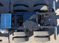 2022 kenworth T680 black sleeper cab truck - 15 - rear frame, fifth wheel plate