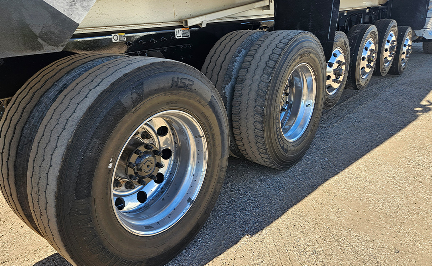 2022 Peterbilt 567 Simple 18