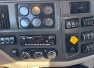 2022 Peterbilt 567 Simple 18