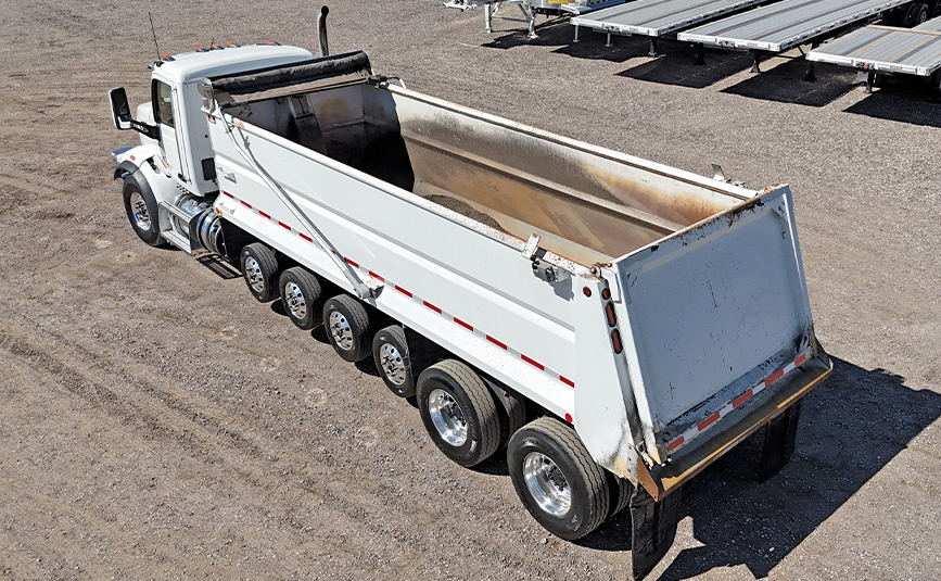 2022 Peterbilt 567 Simple 18