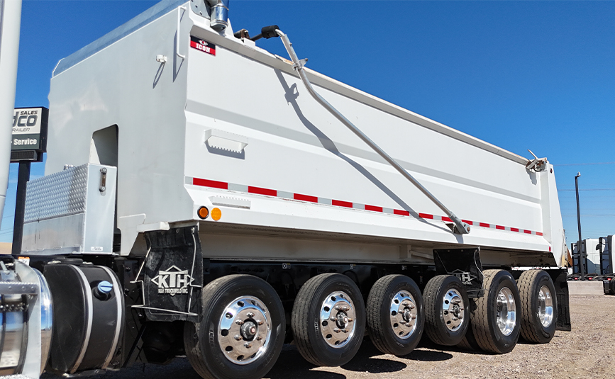 2022 Peterbilt 567 Simple 18