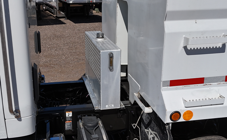 2022 Peterbilt 567 Simple 18