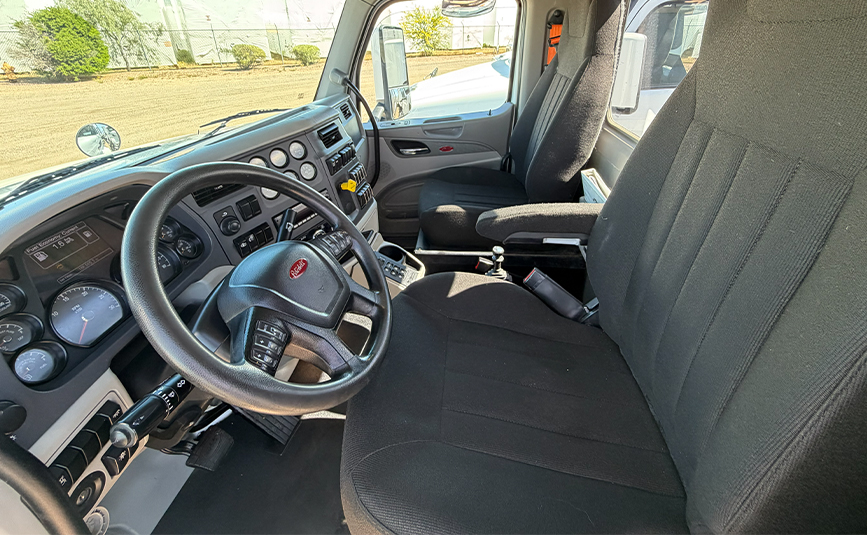 2022 Peterbilt 567 Simple 18