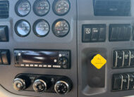 2022 Peterbilt 567 Simple 18