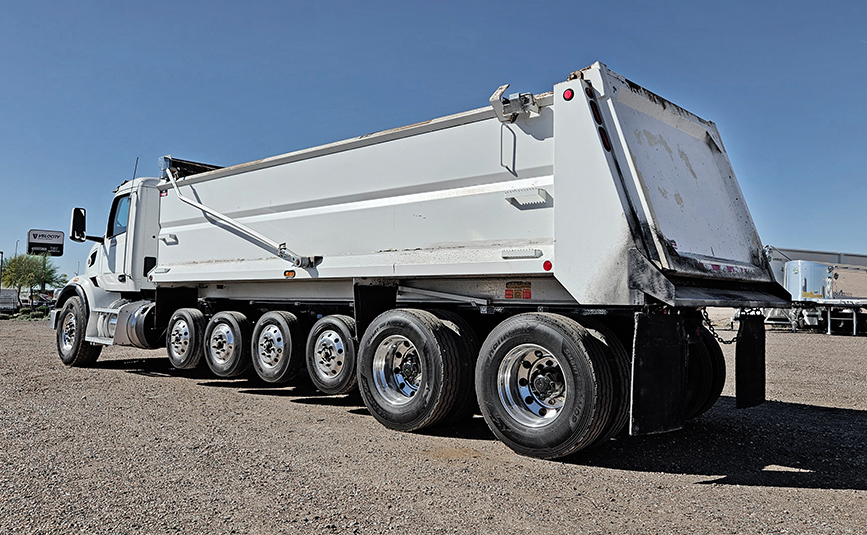 2022 Peterbilt 567 Simple 18