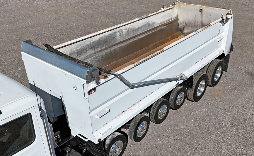 2022 Peterbilt 567 Simple 18