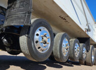 2022 Peterbilt 567 Simple 18