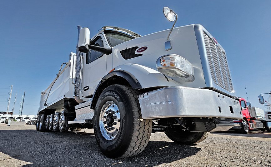 2022 Peterbilt 567 Simple 18