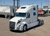 2024 used Volvo VNL64T860 sleeper cab truck - 01 - for sale at Midco Sales