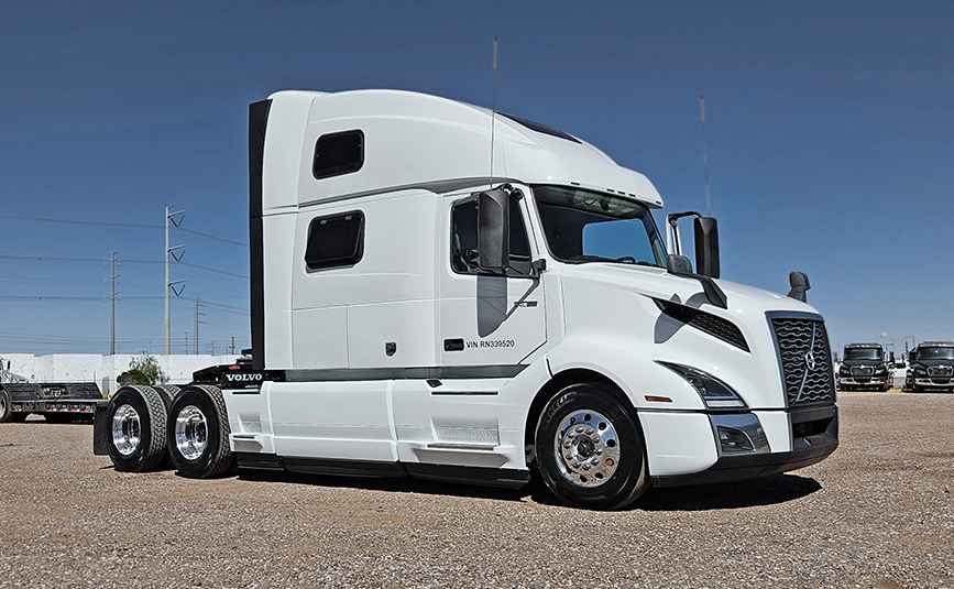 2024 used Volvo VNL64T860 sleeper cab truck - 03 - passenger side