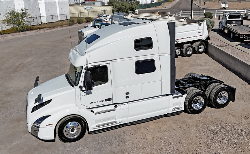 2024 used Volvo VNL64T860 sleeper cab truck - 05 - aerial view driver side