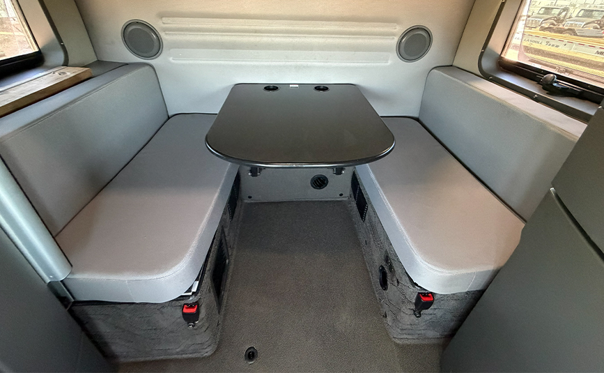 2024 used Volvo VNL64T860 sleeper cab truck - 18 - cab sleeper, table bed