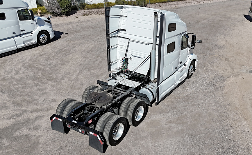 2025 Volvo VNL647T760 Sleeper Cab