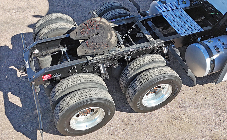 2025 Volvo VNL647T760 Sleeper Cab