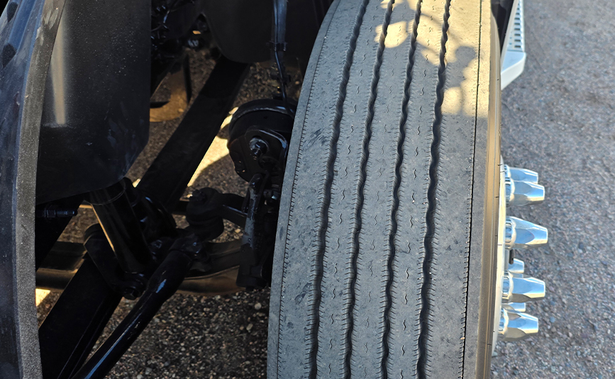 2025 Volvo VNL647T760 Sleeper Cab