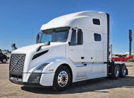 2025 Volvo VNL64T Sleeper Cab