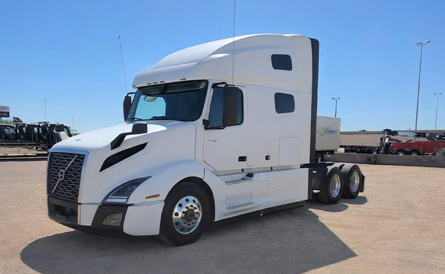 2025 volvo VNL64T760 sleeper cab truck - 05 - front driver side angle view