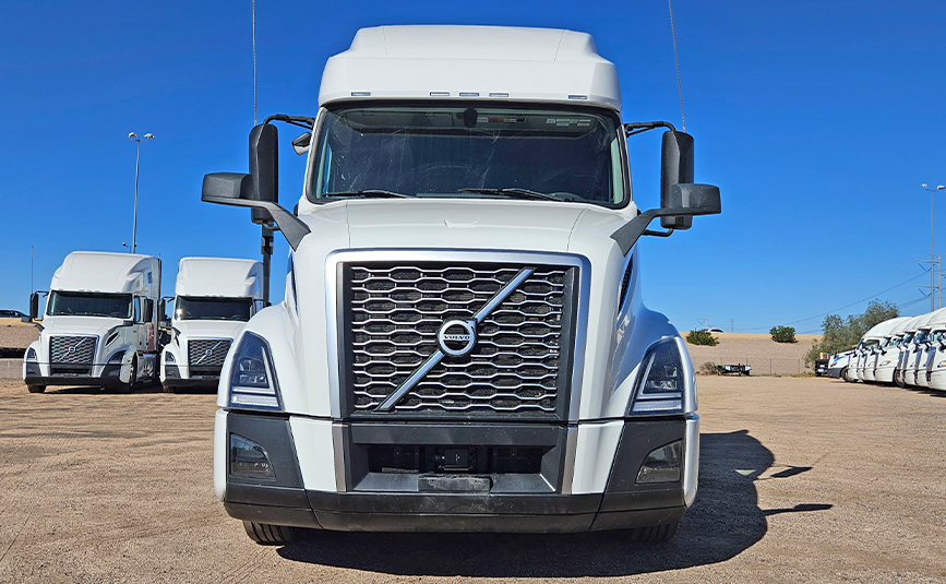 2025 Volvo VNL64T Sleeper Cab