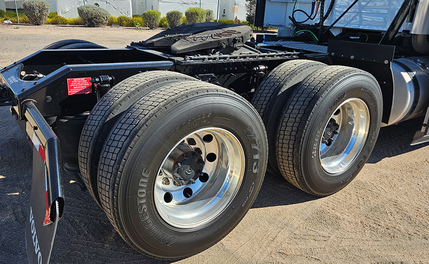 2025 Volvo VNL64T Sleeper Cab