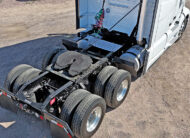 2025 volvo VNL64T760 sleeper cab truck - 09 - fifth wheel, axles, catwalk, tires