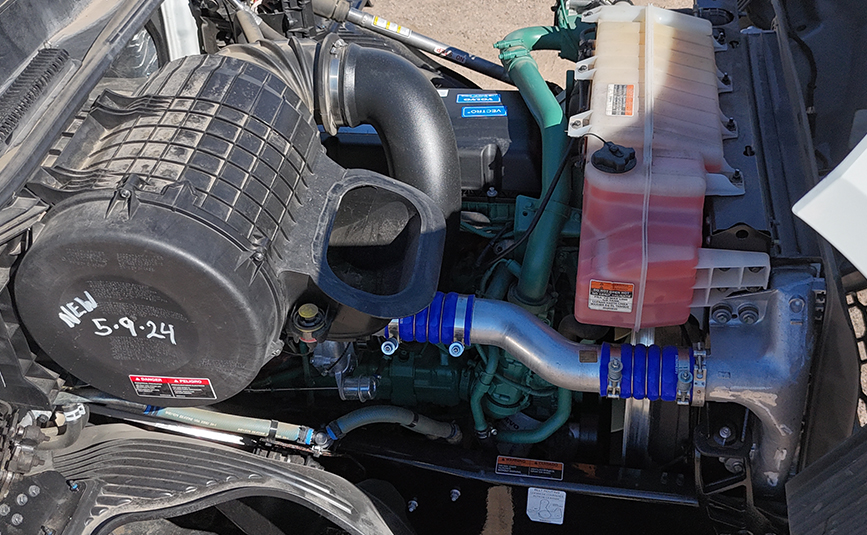 2025 Volvo VNL64T Sleeper Cab