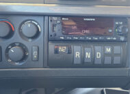 2025 volvo VNL64T760 sleeper cab truck - 21 - radio, climate control