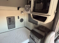 2025 volvo VNL64T760 sleeper cab truck - 28 - microwave