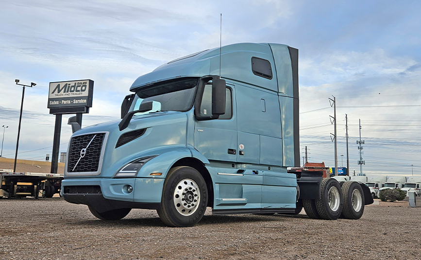 2024 volvo sleeper cab truck - 01 - for sale at Midco Sales