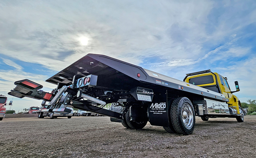 2027 international mv607 jerr-dan rollback yellow tow truck - 04 - rear, wheel lift